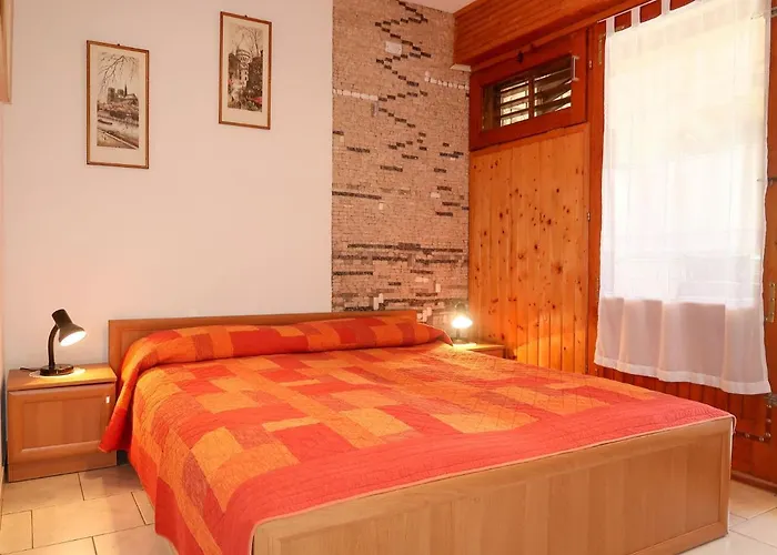 Apartamento Visnja-1 By Interhome