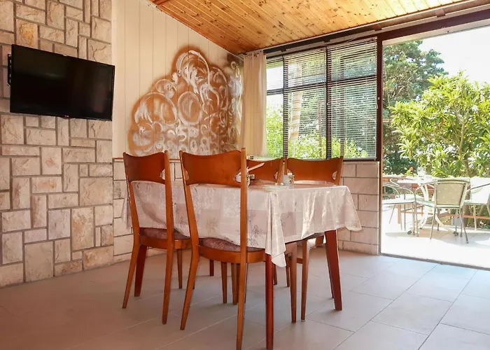 Visnja-1 By Interhome Апартаменты Ядраново